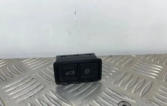 Audi Q7 4M Tailgate/boot open switch button 4G0959831D