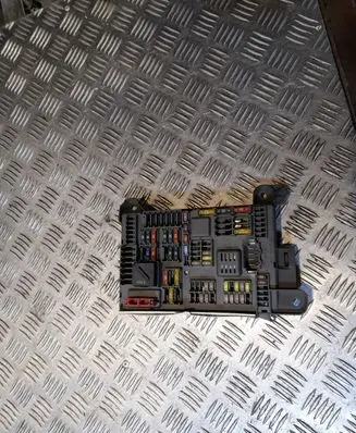 BMW X5 E70 Fuse module 693168703