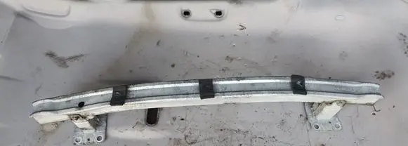 Renault Megane II Front bumper support beam 8200009911