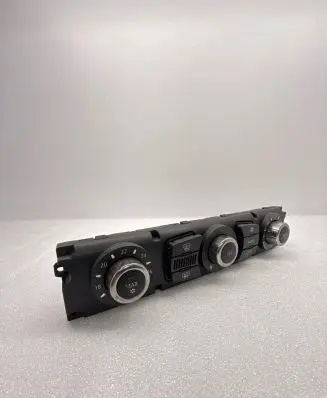 BMW 5 E60 E61 Climate control unit 6988504