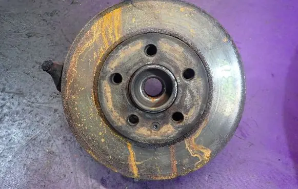 Skoda Fabia Mk1 (6Y) Front wheel hub spindle knuckle 