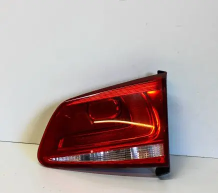 Volkswagen Touareg II Tailgate rear/tail lights 7P6945094C
