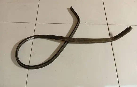 Chrysler Voyager Engine compartment rubber 