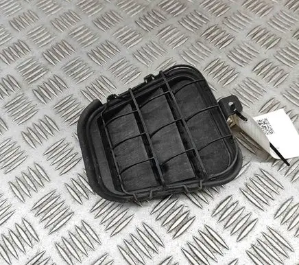 Audi Q2 - Quarter panel pressure vent 4G9819181C
