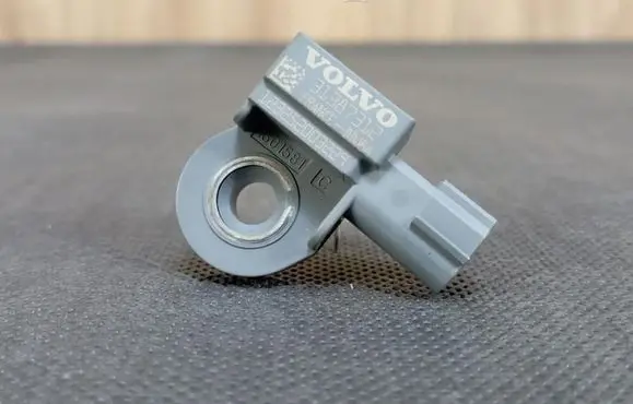 Volvo V40 Cross country Airbag deployment crash/impact sensor 31387312