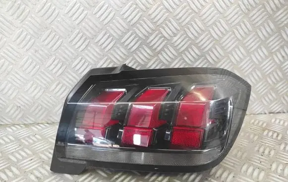 Rear/tail lights