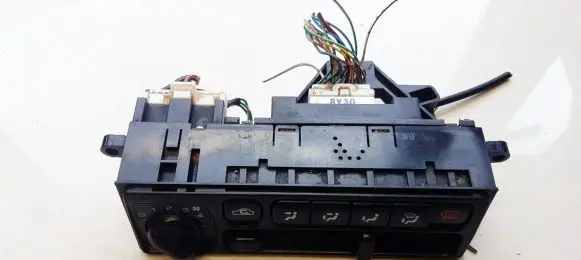 Subaru Outback Climate control unit