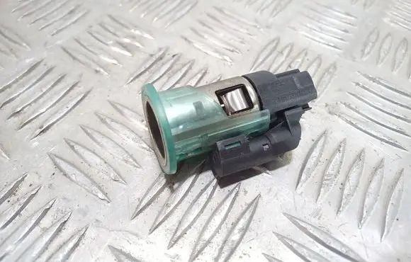 Citroen Xsara Picasso 12 V Socket (front) 
