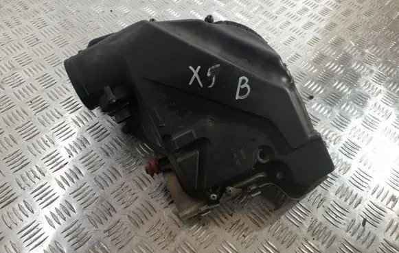 BMW X5 E70 Air filter box 7577448 7577454 7588077