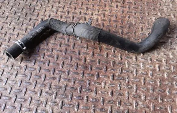Ford Focus Engine coolant pipe/hose 8V618260KD