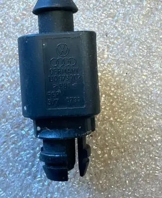 Volkswagen PASSAT B6 Outside/exterior temperature sensor 1J0973702