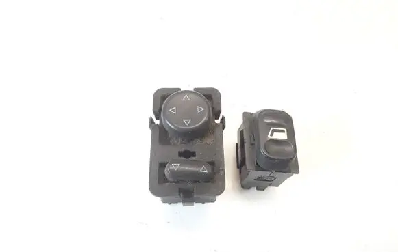 Peugeot 406 Wing mirror switch