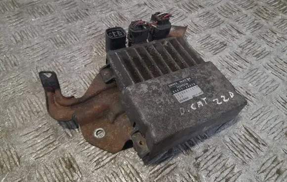 Toyota Avensis T250 Fuel injection control unit/module 8987120070 1310001371