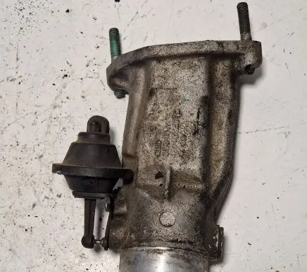 Audi A6 S6 C5 4B Throttle valve 4B0145950