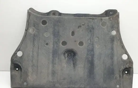 KIA Sorento IV Center/middle under tray cover 