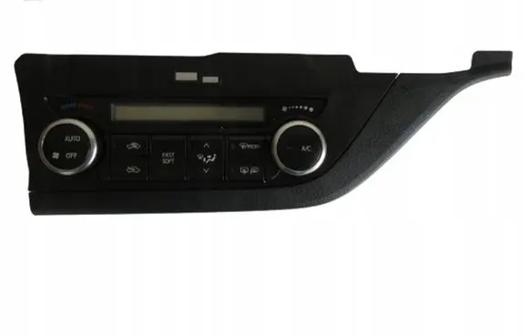 Toyota Auris E180 Climate control unit