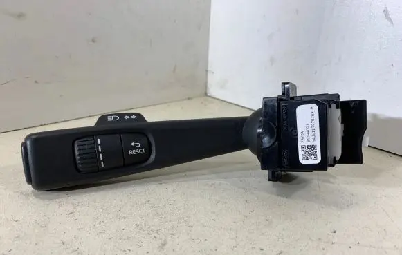 Volvo V60 Indicator stalk 31394001