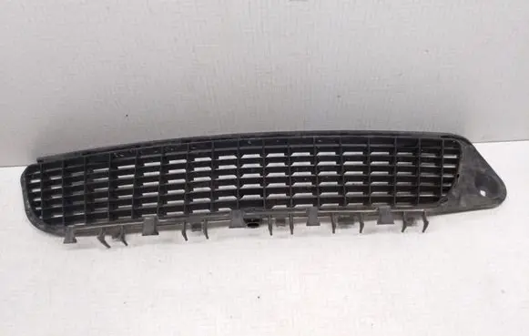 Opel Vectra C Front bumper lower grill 905500002 1300588 0551004542