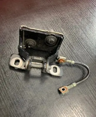 BMW 1 F20 F21 Tailgate/trunk/boot hinge 7233575