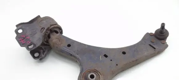 Volvo V70 Front control arm