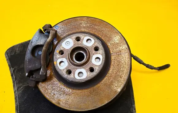 Skoda Superb B8 (3V) Front wheel hub 5Q0407257