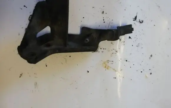 Nissan X-Trail T30 Other engine bay part NOCODE