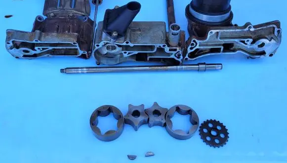 BMW 5 E60 E61 Oil pump 