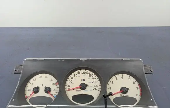 Chrysler PT Cruiser Speedometer (instrument cluster) 04671535AH