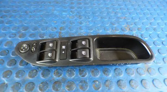 Fiat Tipo Electric window control switch CART735604302 735604302 T0793