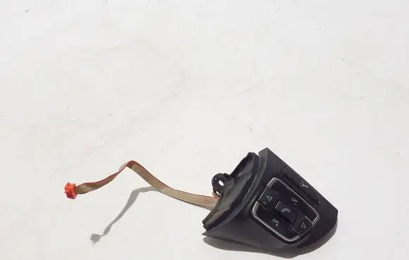 Volkswagen Amarok Steering wheel buttons/switches 5C0419091A