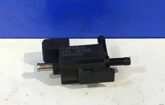 Saab 9-3 Ver2 Engine mount vacuum valve 55354158