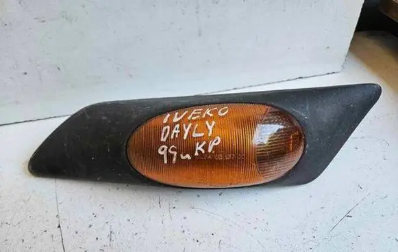 Iveco Daily 1st gen Front indicator light 500322578