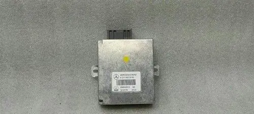 Mercedes-Benz E W211 Voice control module A2118203085