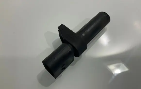 Mercedes-Benz E W211 Crankshaft position sensor 0031532828 A0031532828