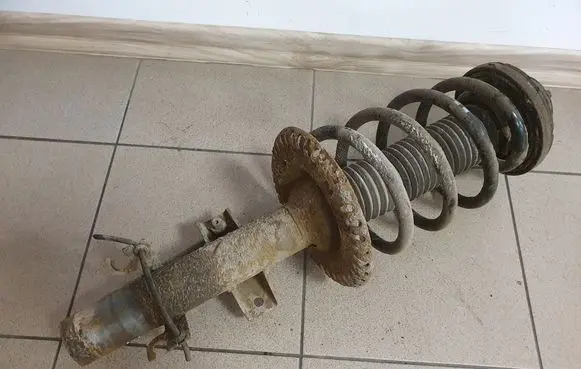Volkswagen Transporter - Caravelle T5 Front shock absorber with coil spring