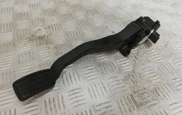Peugeot 308 Accelerator throttle pedal 9674829580 0337618