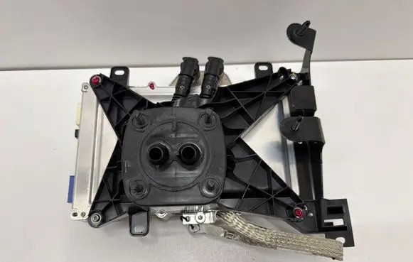 Tesla Model Y Other devices 168443505H 690T07T2Z CNT230122003T2