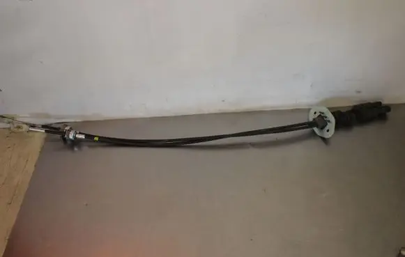 Hyundai Tucson JM Handbrake/parking brake wiring cable 