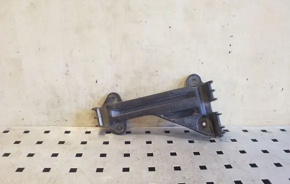 Audi A6 S6 C4 4A Front bumper mounting bracket 4A0807283A