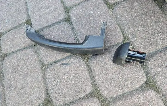 Opel Vivaro Front door exterior handle 806062978R 808406464R