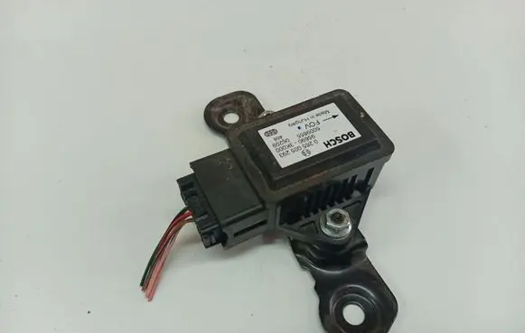Hyundai Sonata ESP acceleration yaw rate sensor 0265005293