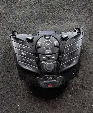 Ford Focus Head unit multimedia control AM5T18K811AD