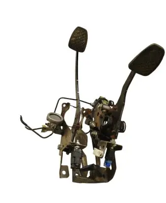 Subaru Legacy Pedal assembly 15647592