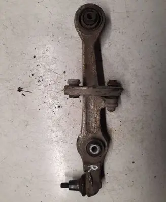 Volkswagen PASSAT B5.5 Front lower control arm/wishbone 4D0407155P