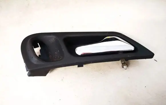 Mercedes-Benz C W203 Rear door interior handle a3183