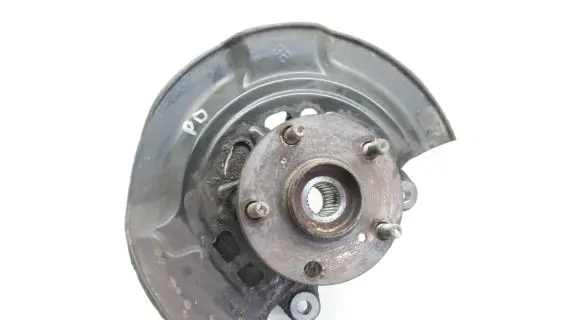 Toyota Auris E180 Front wheel hub E56R5 561913