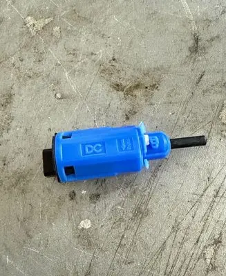 Renault Master III Clutch pedal sensor 253251679r