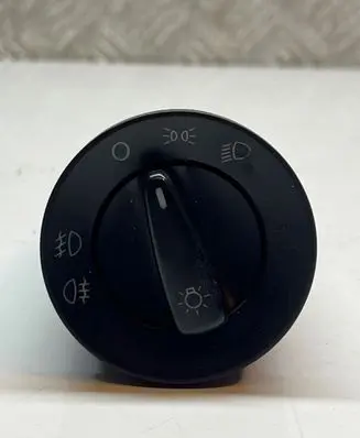 Skoda Fabia Mk2 (5J) Light switch 1U0941531D