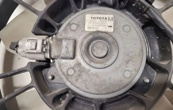 Toyota Avensis T250 Fan set 163630G050 163630G050A