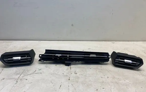 Audi A3 8Y Dash center air vent grill 8Y1820951A 8Y1820901A